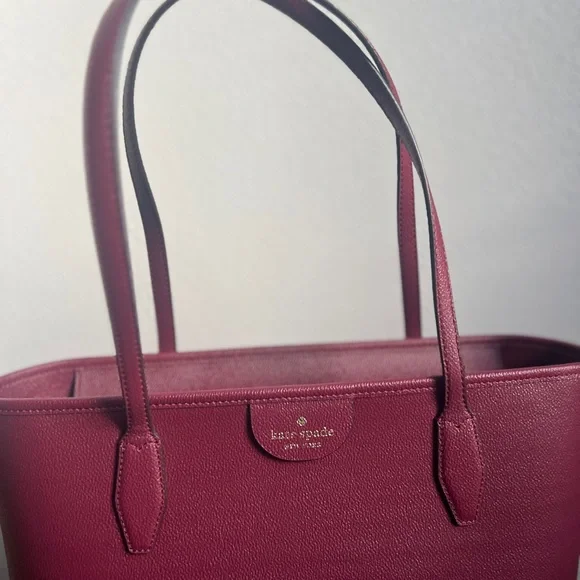 NWOT Kate Spade Lori Tote, Burgundy - Shoulder bag with zippered closure - Picture 3 of 13
